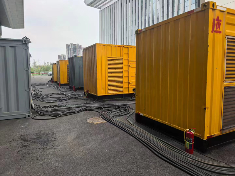 武山不同季节柴油发电机组保养有哪些注意事项?